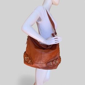 Mia Capella Elegant Tan Pebbled Leather Large Shoulder Bag